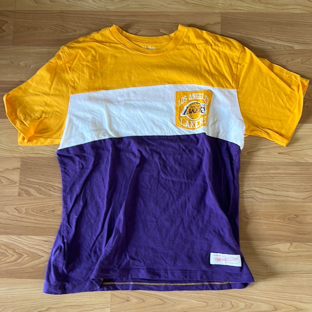 Lakers shirt